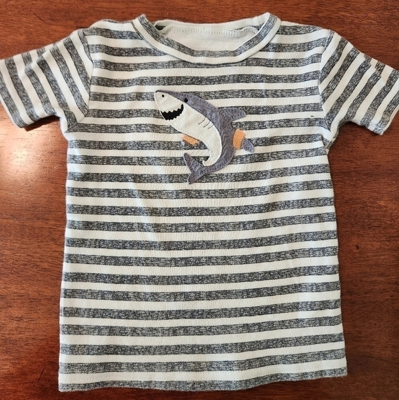 Shark Shirt 🦈 2T - Picture 1 of 3